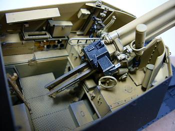 Click image for larger version

Name:	Sd. Kfz. 124 Wespe 010.jpg
Views:	2366
Size:	159.7 KB
ID:	3479