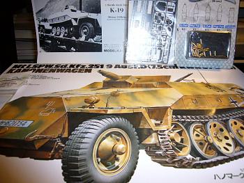 Click image for larger version

Name:	Sd. Kfz. 251.9 001.JPG
Views:	3028
Size:	146.2 KB
ID:	7246