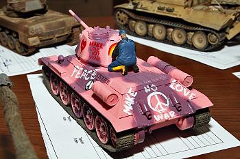 Click image for larger version

Name:	T-34Pink 25 [800x600].jpg
Views:	4668
Size:	131.3 KB
ID:	2262
